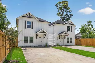 8210 Sterlingshire St, Houston, TX 77078 - Photo 2