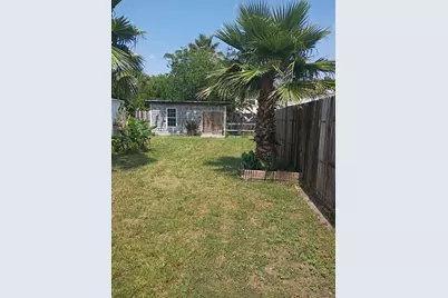 2825 N Sonny Lane, Galveston, TX 77554 - Photo 10