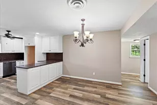 11511 Cherry Point Dr, Mont Belvieu, TX 77535 - Photo 14