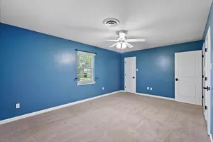 11511 Cherry Point Dr, Mont Belvieu, TX 77535 - Photo 18