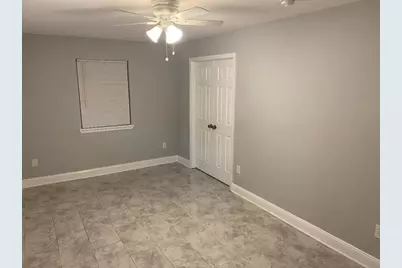 10451 N Essex Drive, Conroe, TX 77302 - Photo 12