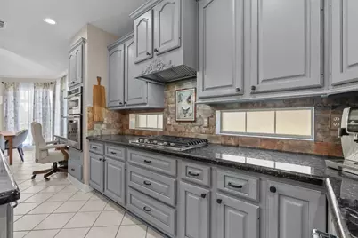 1810 Stonecreek Circle, Friendswood, TX 77546 - Photo 20