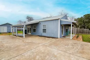 820 N Jefferson St, La Grange, TX 78945 - Photo 4