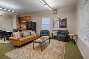 820 N Jefferson St, La Grange, TX 78945 - Photo 6