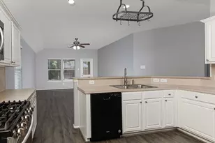 139 S Vesper Bend Cir, The Woodlands, TX 77382 - Photo 8