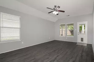 139 S Vesper Bend Cir, The Woodlands, TX 77382 - Photo 4