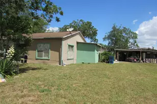 740 E Franklin St, Goliad, TX 77963 - Photo 20
