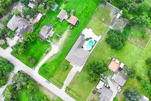 13902 Ambrose St, Houston, TX 77045 - Photo 48