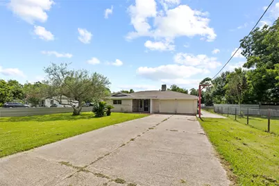 13902 Ambrose Street, Houston, TX 77045 - Photo 4