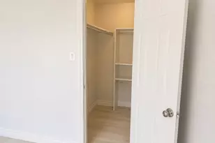 8259 Sands Point Dr, Houston, TX 77036 - Photo 12