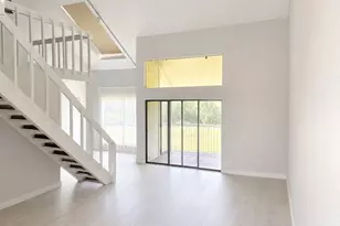8259 Sands Point Dr, Houston, TX 77036 - Photo 2