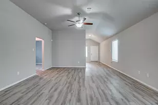 6930 Scarlet Sagebrush St, Katy, TX 77449 - Photo 4