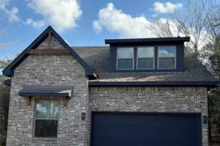 109 Cove Point, Conroe, TX 77356 - Photo 2