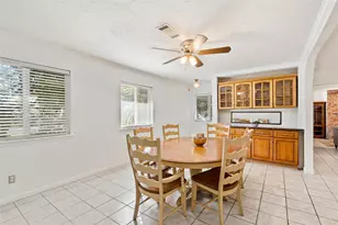 9214 Bronco Dr, Houston, TX 77055 - Photo 16