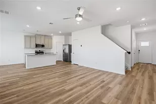 5210 Purple Beebalm Ln, Houston, TX 77048 - Photo 6