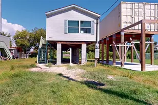 435 16th St, San Leon, TX 77539 - Photo 1