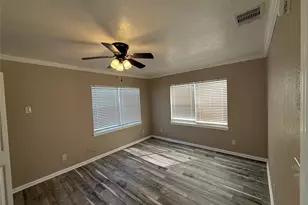 642 5th St, San Leon, TX 77539 - Photo 8