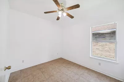 4010 Cary Creek Drive, Baytown, TX 77521 - Photo 18