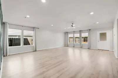 2324 Hagerman Road, Conroe, TX 77384 - Photo 6