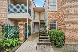 3770 Lovers Wood Ln, Houston, TX 77014 - Photo 6