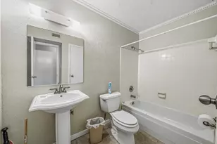 3770 Lovers Wood Ln, Houston, TX 77014 - Photo 18
