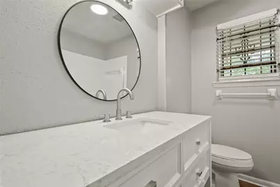 7306 Parker Road, Houston, TX 77016 - Photo 14