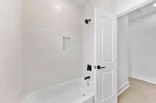 104 E 44th St, Houston, TX 77018 - Photo 26