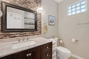 7039 Ave E, Houston, TX 77011 - Photo 18