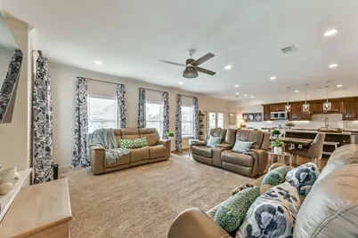 429 Jeanie Lynne Circle, Tiki Island, TX 77554 - Photo 6