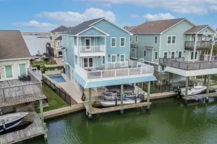 429 Jeanie Lynne Circle, Tiki Island, TX 77554 - Photo 2