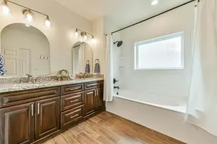 429 Jeanie Lynne Circle, Tiki Island, TX 77554 - Photo 18