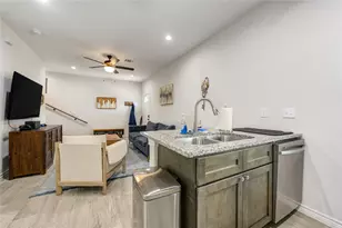 849 Queenswood, Montgomery, TX 77316 - Photo 4