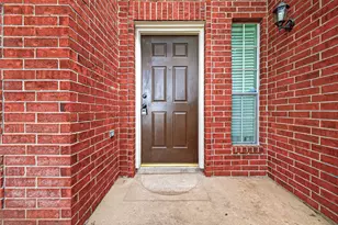 5715 Black Canyon Ct, Sugar Land, TX 77479 - Photo 4