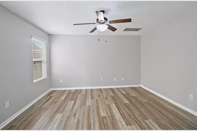 15607 Sheldon Ridge Way, Houston, TX 77044 - Photo 12