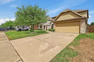 15607 Sheldon Ridge Way, Houston, TX 77044 - Photo 30