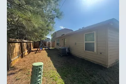 2418 Fallen Pine Lane, Houston, TX 77088 - Photo 18