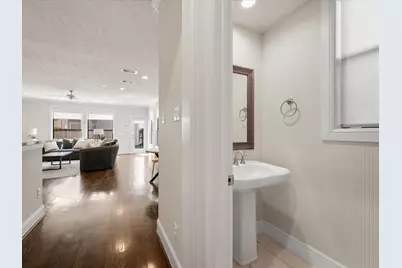 540 W 24th Street #B, Houston, TX 77008 - Photo 8