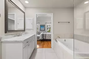 540 W 24th St, Houston, TX 77008 - Photo 22