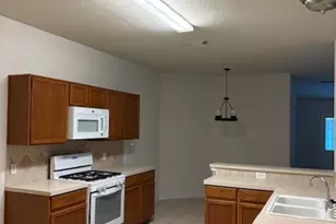 19118 Avalon Springs Dr, Tomball, TX 77375 - Photo 2