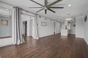 307 Yacht Club Ln, El Lago, TX 77586 - Photo 10