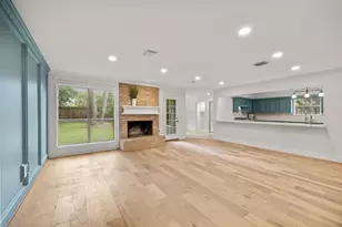 14710 Oak Bluff Ct, Houston, TX 77070 - Photo 10
