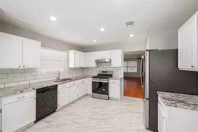 30910 Trinket Drive, Spring, TX 77386 - Photo 6