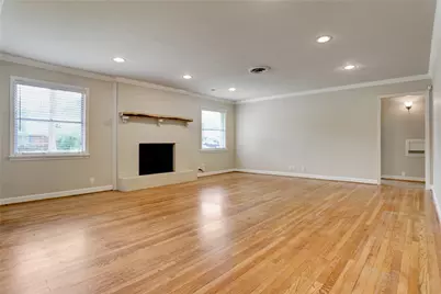 9829 Larston Street, Houston, TX 77055 - Photo 4