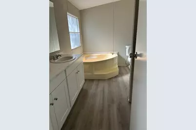 4452 Grand Oaks Drive, Willis, TX 77378 - Photo 8