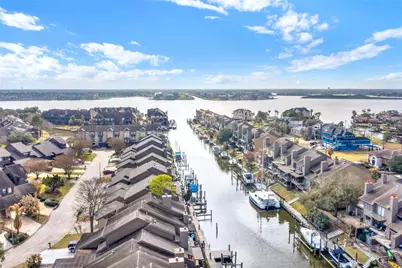 2619 Sailboat Drive, Nassau Bay, TX 77058 - Photo 2