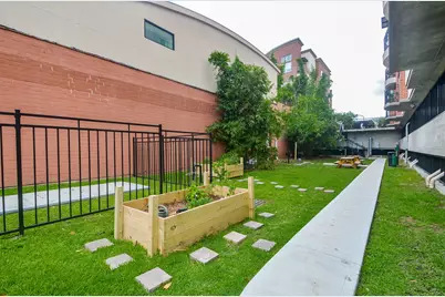 1900 Genesee Street #104, Houston, TX 77006 - Photo 34
