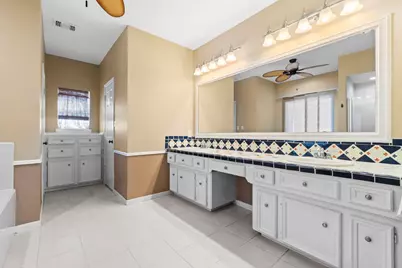 29 Tanager Trail, The Woodlands, TX 77381 - Photo 16