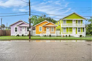 1113 28th St, Galveston, TX 77550 - Photo 1