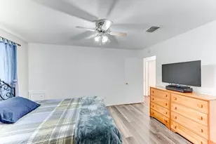 12211 Plumpoint Dr, Houston, TX 77099 - Photo 20
