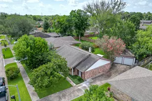 12211 Plumpoint Dr, Houston, TX 77099 - Photo 42